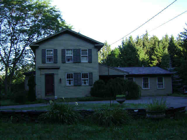 Building photograph for 295 MAIN ST N